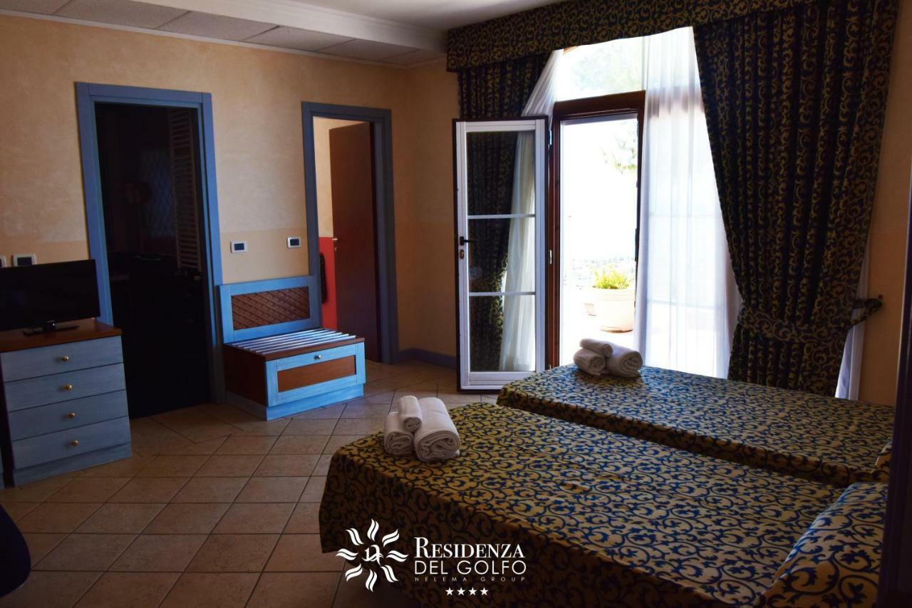 Hotel Residenza Del Golfo 普拉亚·阿马勒 外观 照片