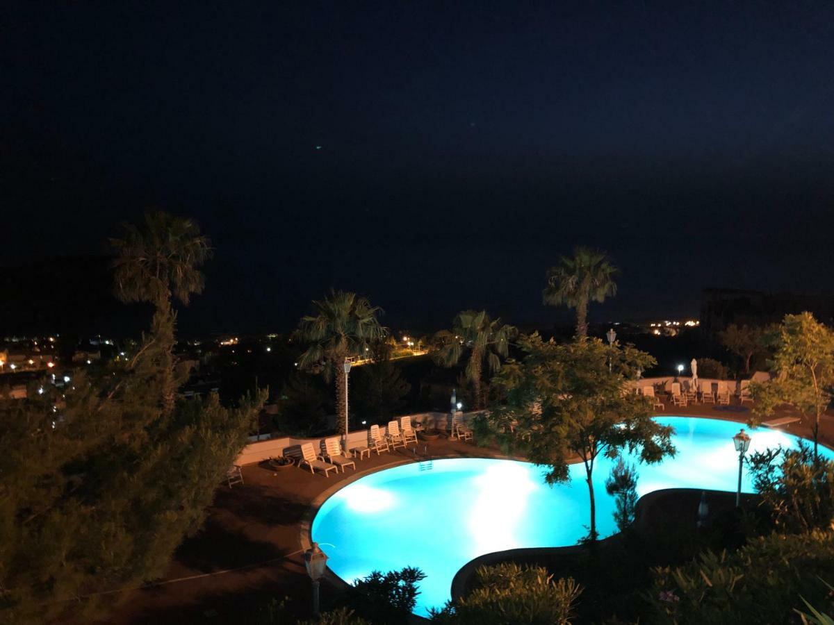 Hotel Residenza Del Golfo 普拉亚·阿马勒 外观 照片