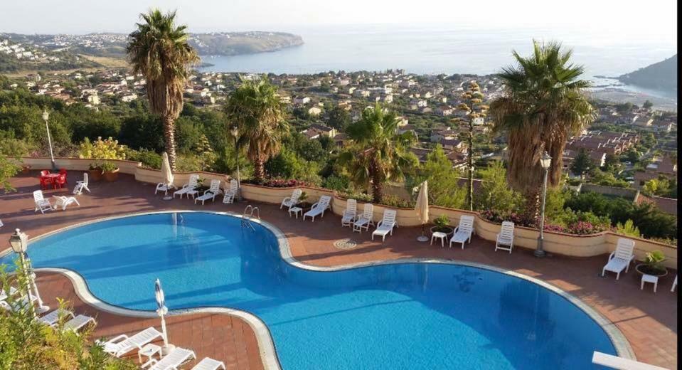 Hotel Residenza Del Golfo 普拉亚·阿马勒 外观 照片